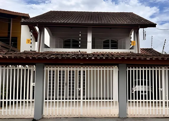 Studio Aqui é seu Lugar em Itaguá